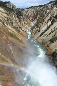 Grand Caynon of the Yellowstone von den Lower Falls aus gesehen